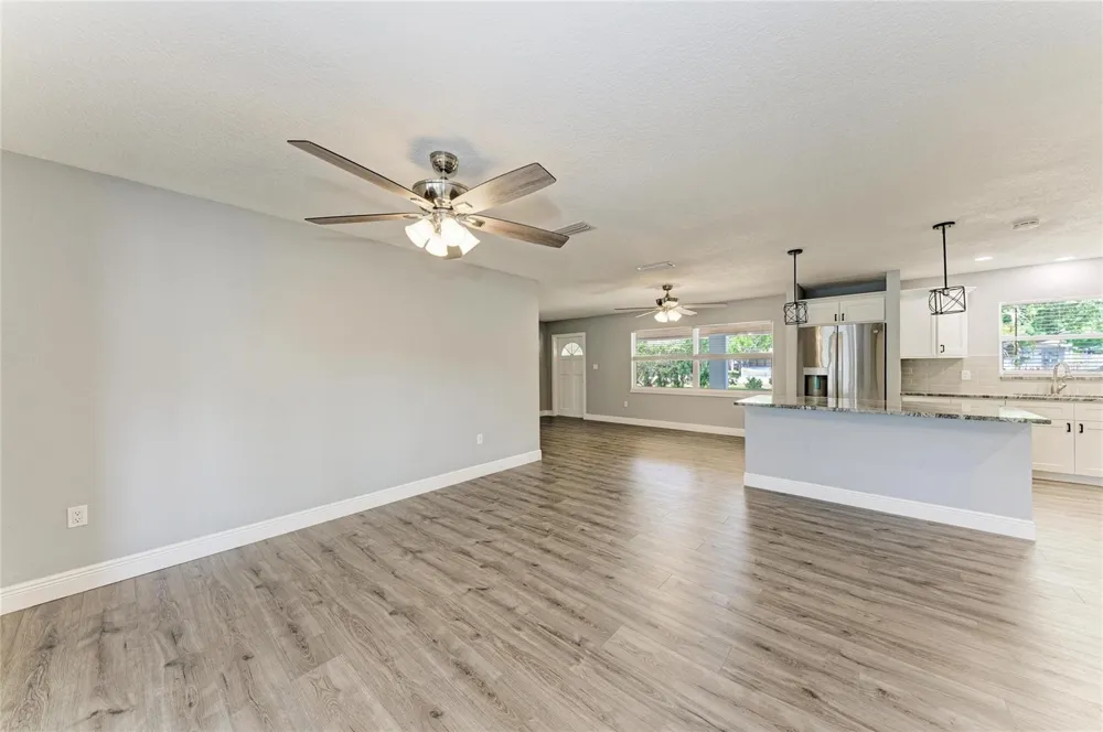 2401 10TH STREET W Palmetto, FL 34221
