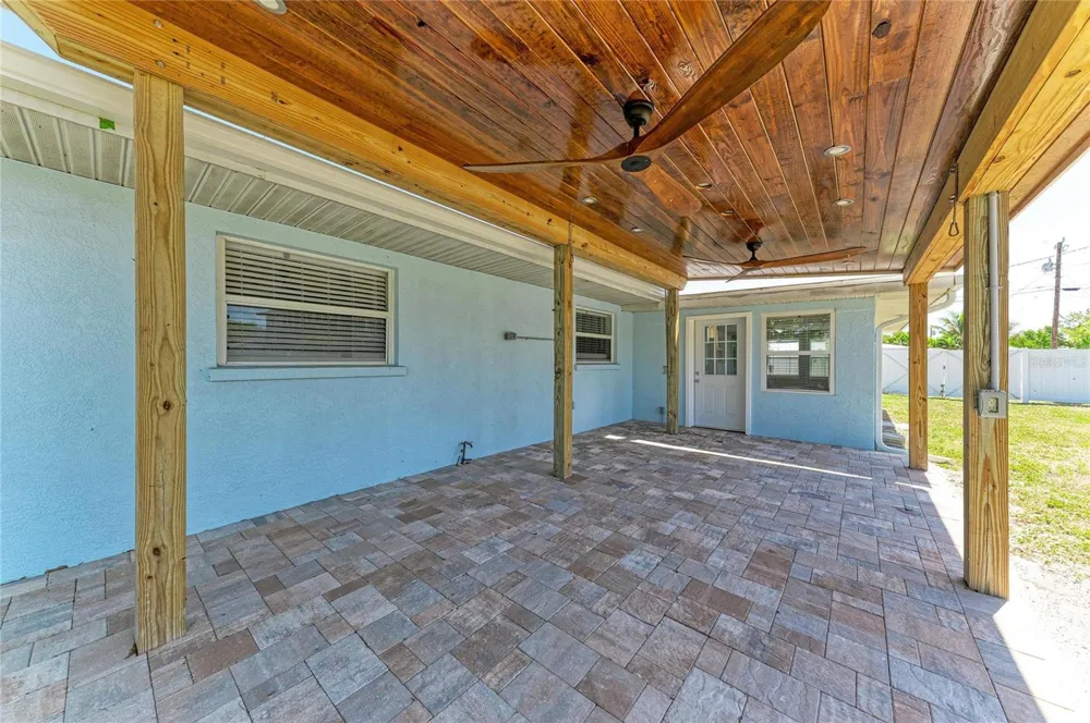 2401 10TH STREET W Palmetto, FL 34221