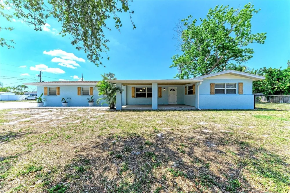 2401 10TH STREET W Palmetto, FL 34221