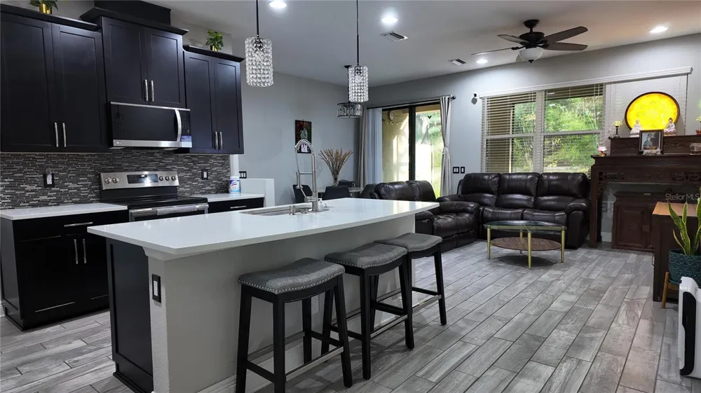 7850 52ND TERRACE E Bradenton, FL 34203