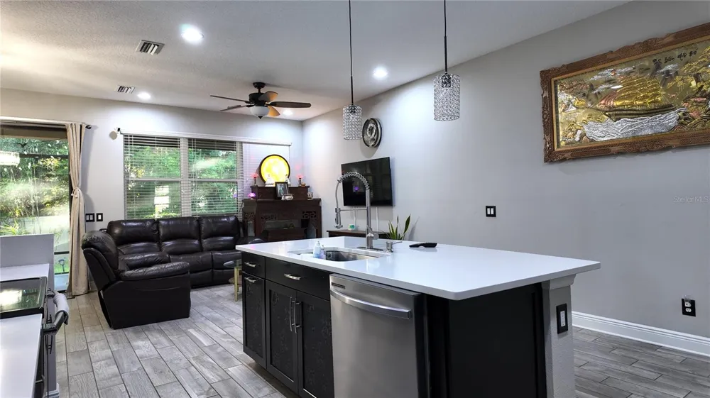 7850 52ND TERRACE E Bradenton, FL 34203