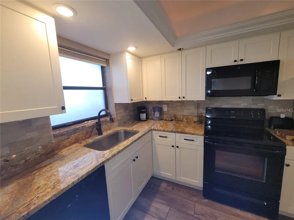 104 CAPRI ISLES BOULEVARD #103 Venice, FL 34292