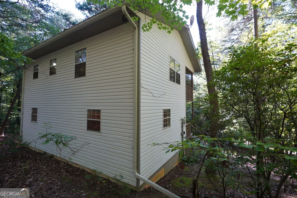 732 Honeysuckle DR Blairsville, GA 30512