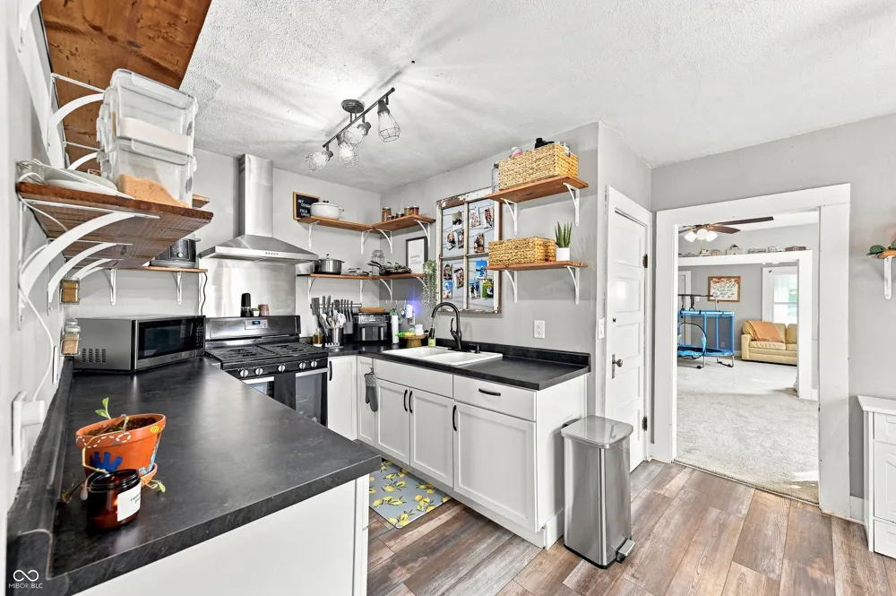 102 W Ulen Drive Lebanon, IN 46052