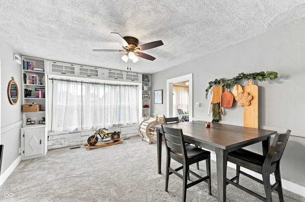 102 W Ulen Drive Lebanon, IN 46052