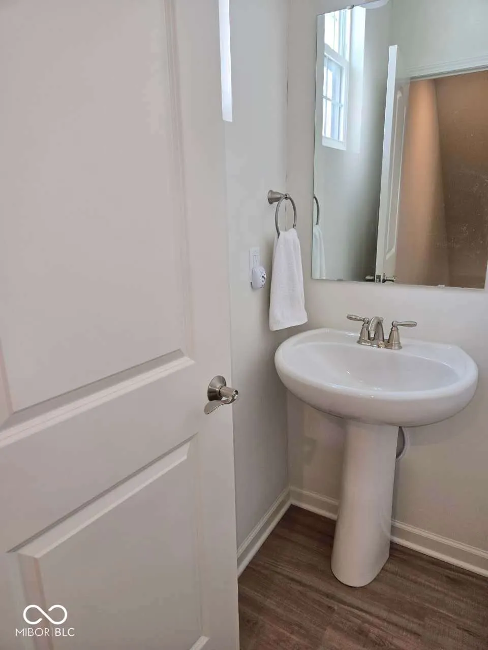 3271 Morab Drive Zionsville, IN 46077