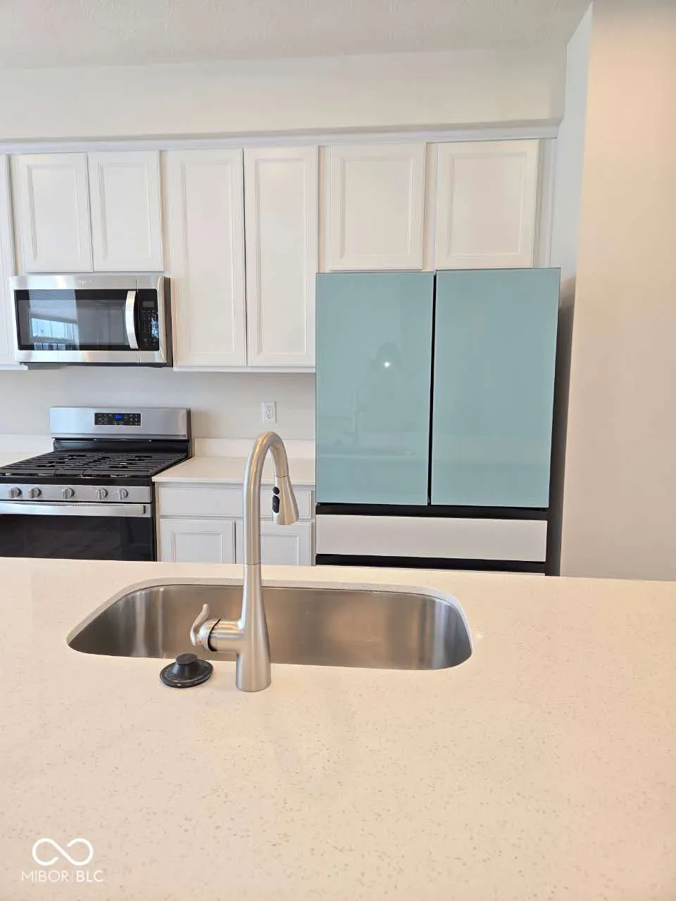 3271 Morab Drive Zionsville, IN 46077