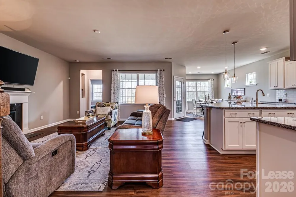 10109 Wesleyan Hall Drive Charlotte, NC 28273