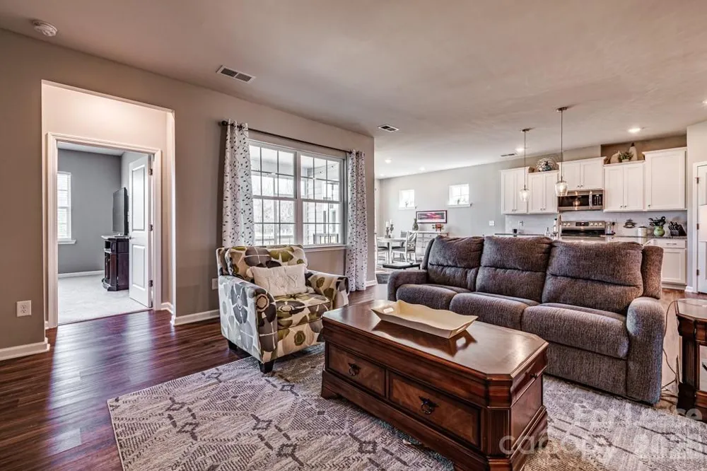 10109 Wesleyan Hall Drive Charlotte, NC 28273