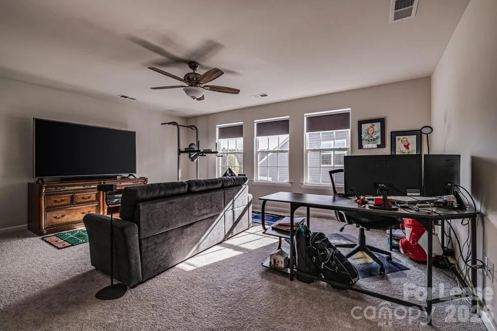 10109 Wesleyan Hall Drive Charlotte, NC 28273