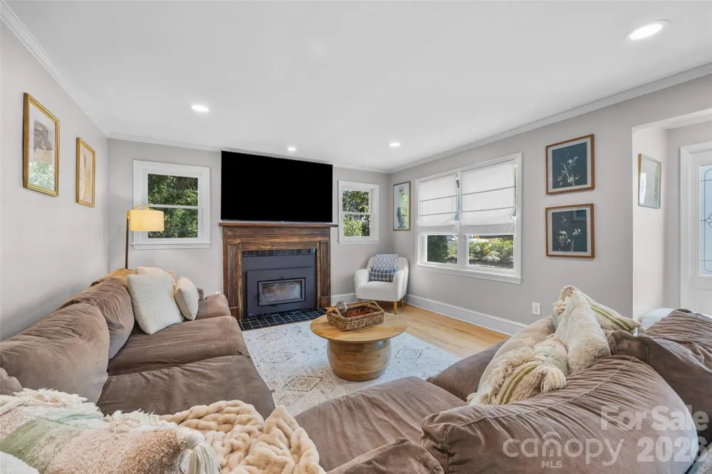 4310 Craig Avenue Charlotte, NC 28211