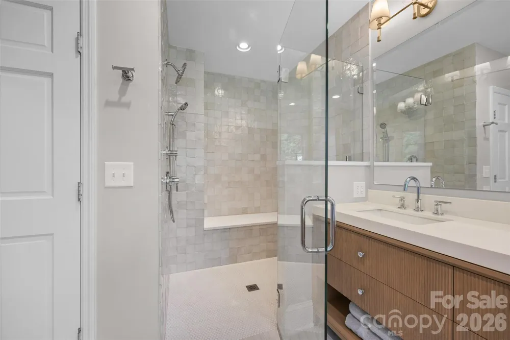 4310 Craig Avenue Charlotte, NC 28211