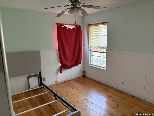 310 NORTHVALLEY DR San Antonio, TX 78216