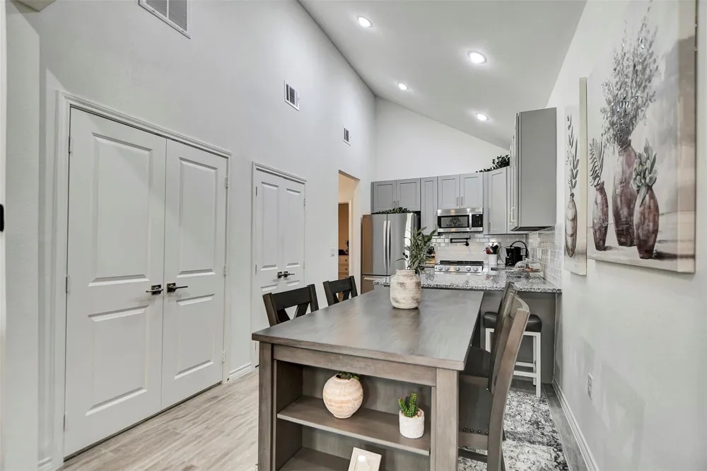 16942 Balmoral Montgomery, TX 77316
