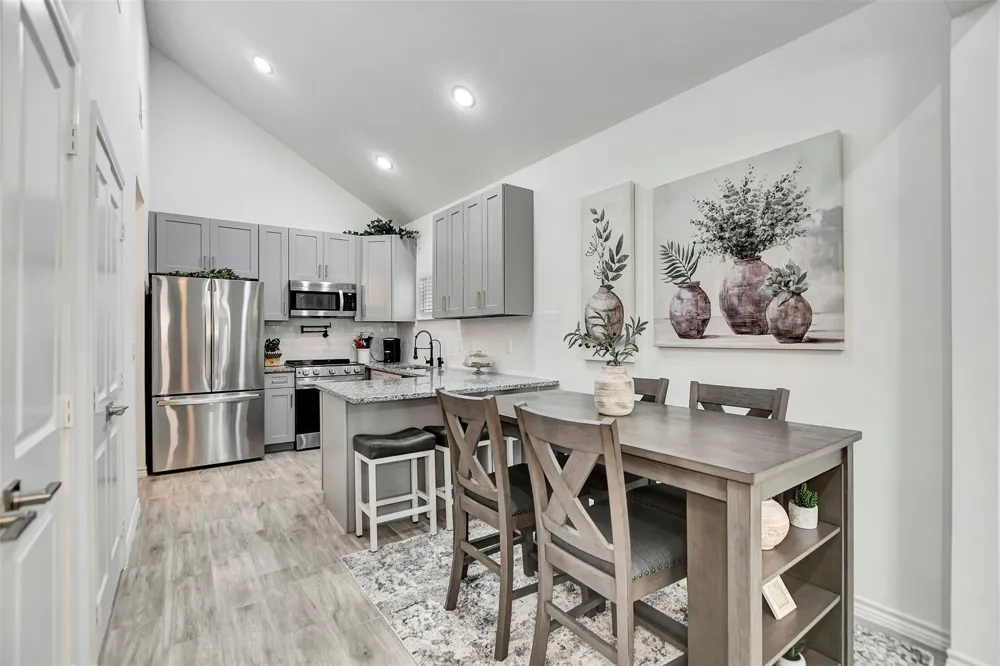 16942 Balmoral Montgomery, TX 77316