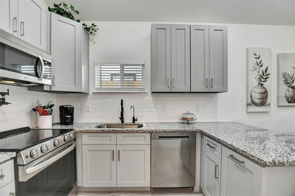 16942 Balmoral Montgomery, TX 77316