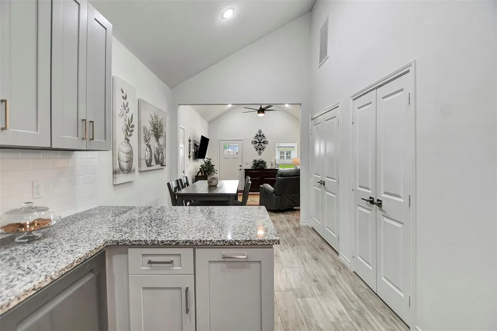 16942 Balmoral Montgomery, TX 77316