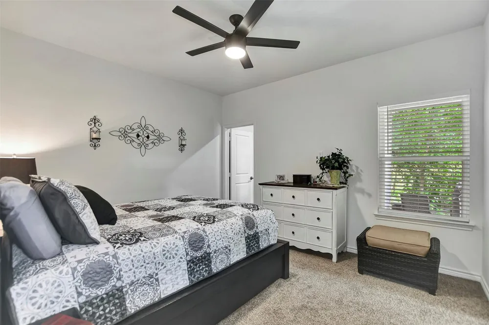 16942 Balmoral Montgomery, TX 77316