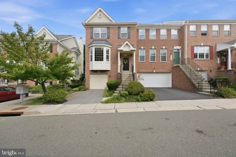 111 LONGPOINT WAY