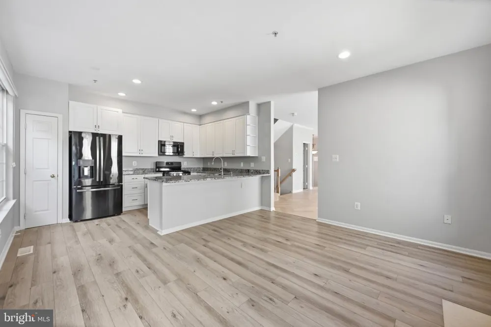 111 LONGPOINT WAY Gaithersburg, MD 20878
