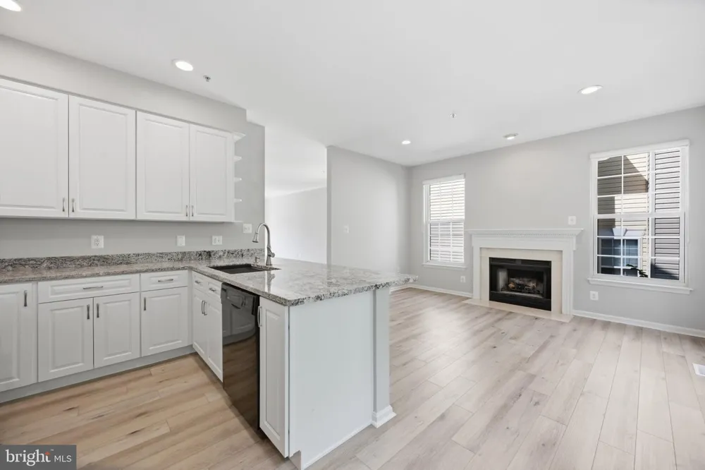 111 LONGPOINT WAY Gaithersburg, MD 20878
