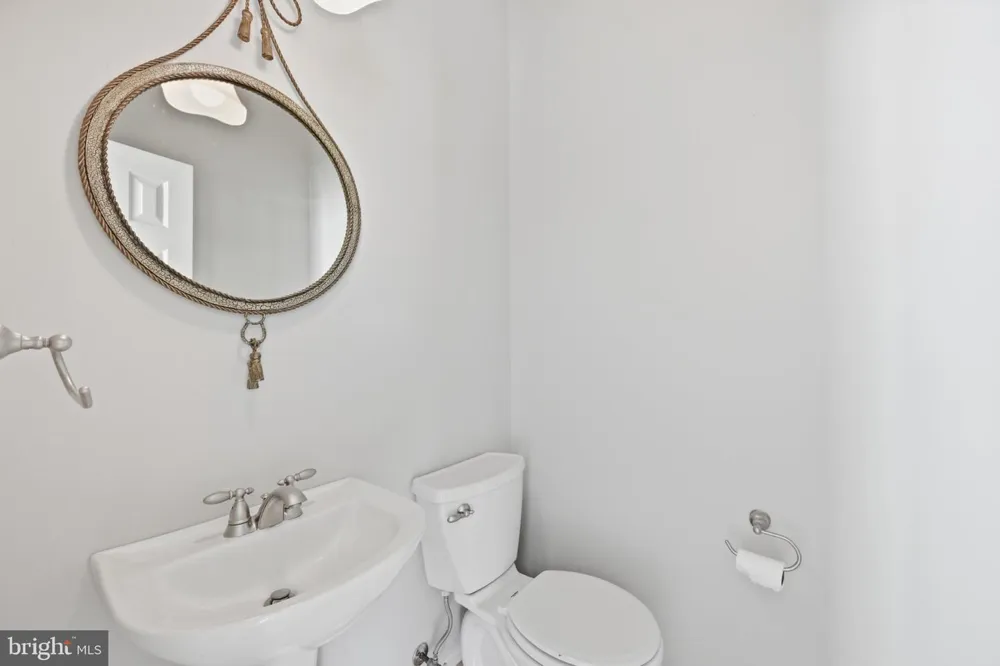 111 LONGPOINT WAY Gaithersburg, MD 20878