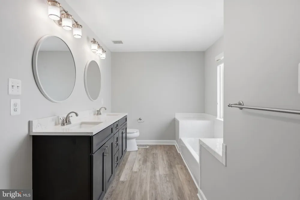 111 LONGPOINT WAY Gaithersburg, MD 20878