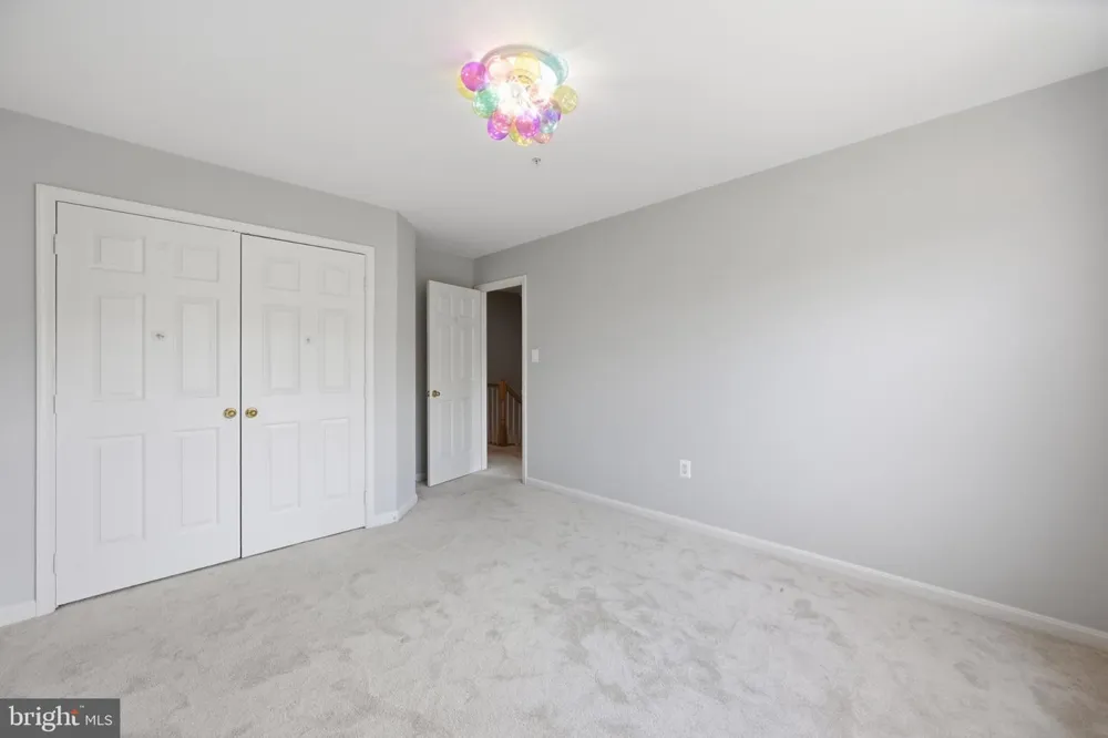 111 LONGPOINT WAY Gaithersburg, MD 20878