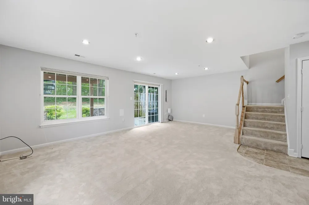 111 LONGPOINT WAY Gaithersburg, MD 20878
