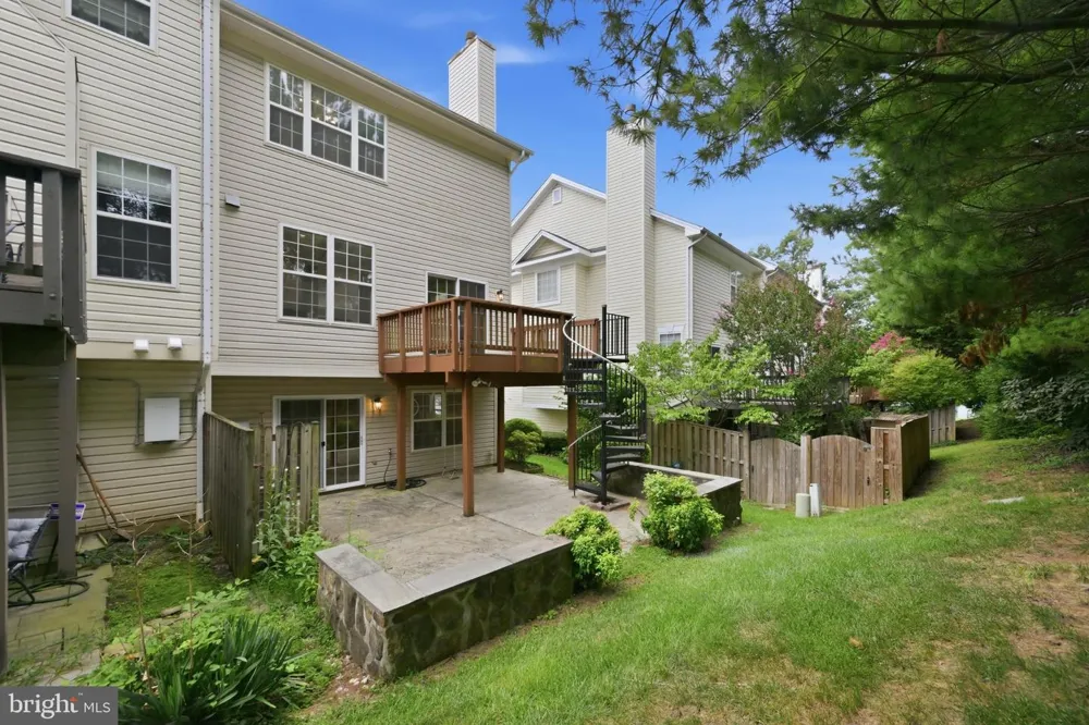111 LONGPOINT WAY Gaithersburg, MD 20878