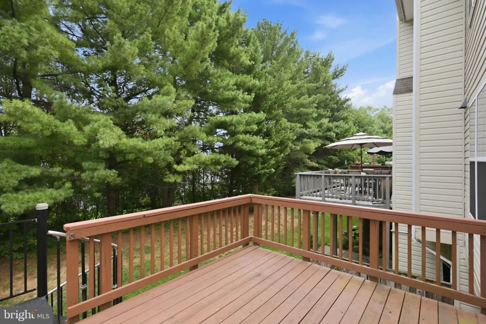 111 LONGPOINT WAY Gaithersburg, MD 20878