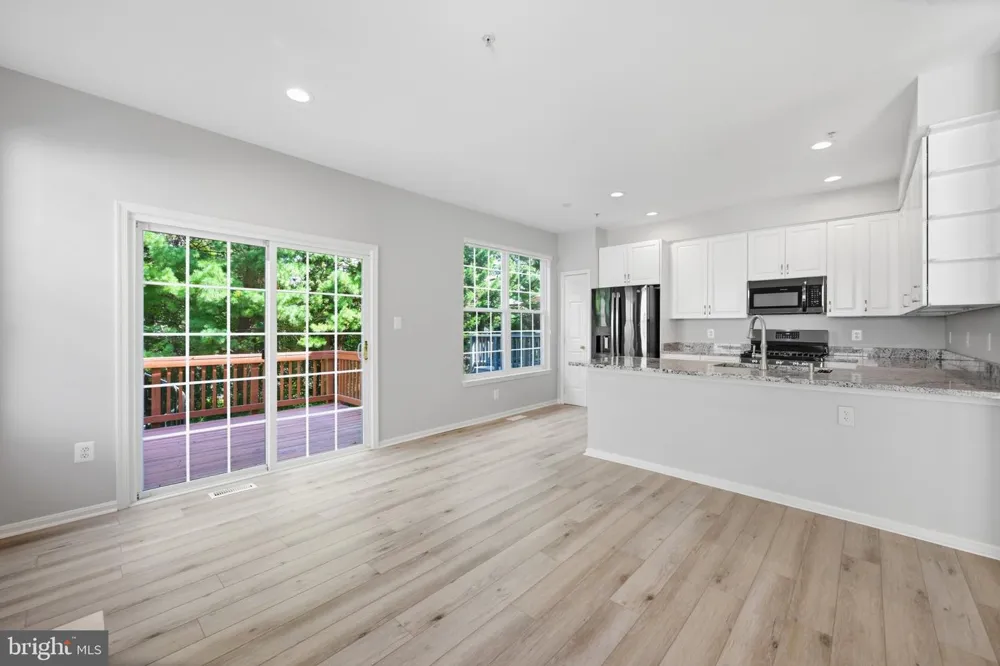 111 LONGPOINT WAY Gaithersburg, MD 20878