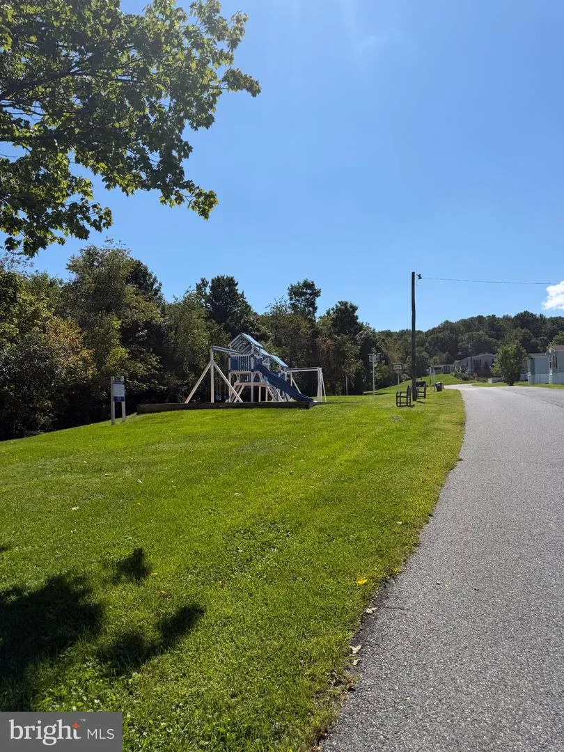 33 FRIEDEN MANOR Schuylkill Haven, PA 17972