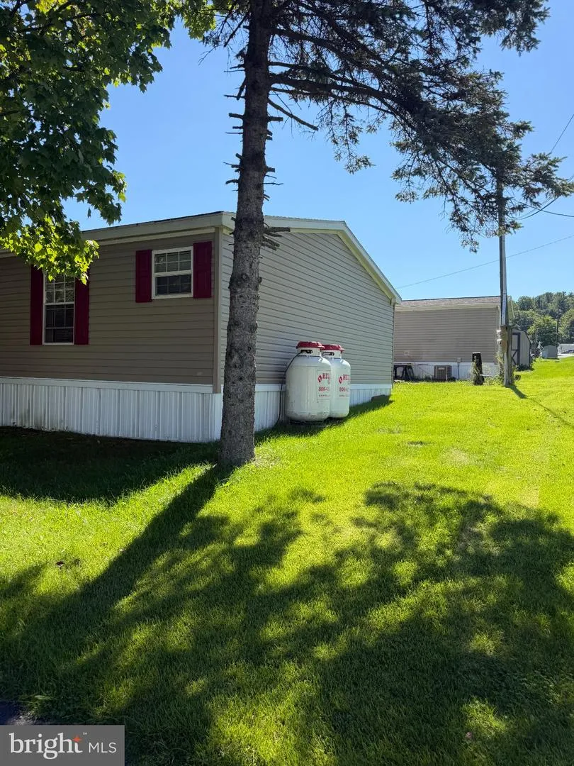 33 FRIEDEN MANOR Schuylkill Haven, PA 17972