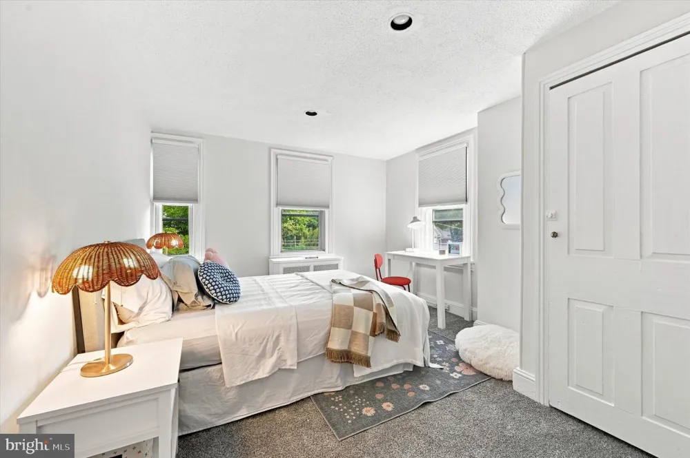 1316 ASHBOURNE ROAD Elkins Park, PA 19027