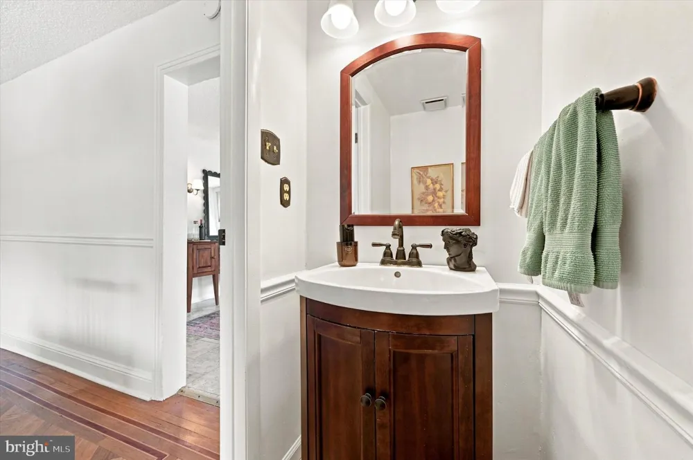 1316 ASHBOURNE ROAD Elkins Park, PA 19027