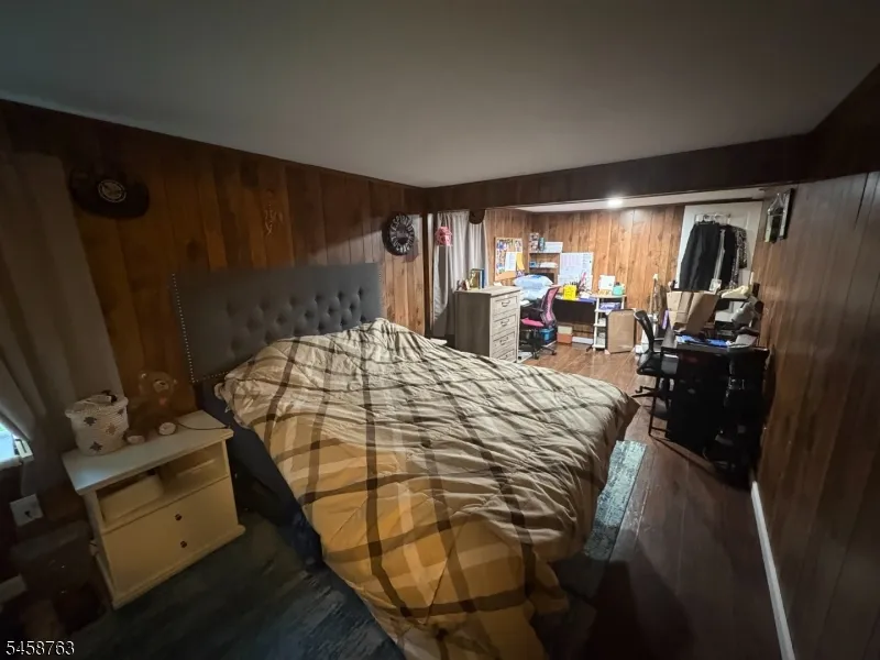 65 Upper Lake Dr Wantage, NJ 07461