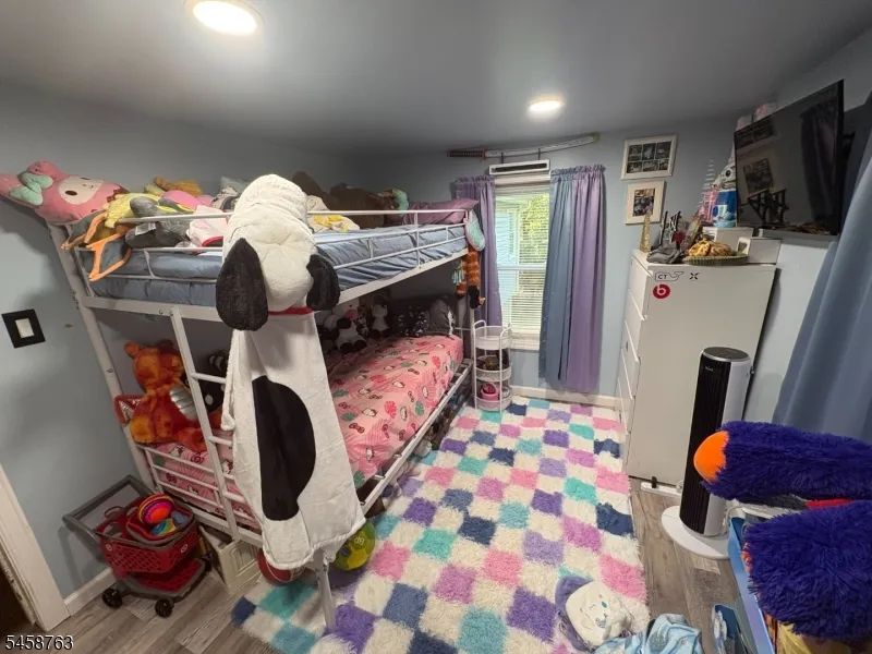 65 Upper Lake Dr Wantage, NJ 07461