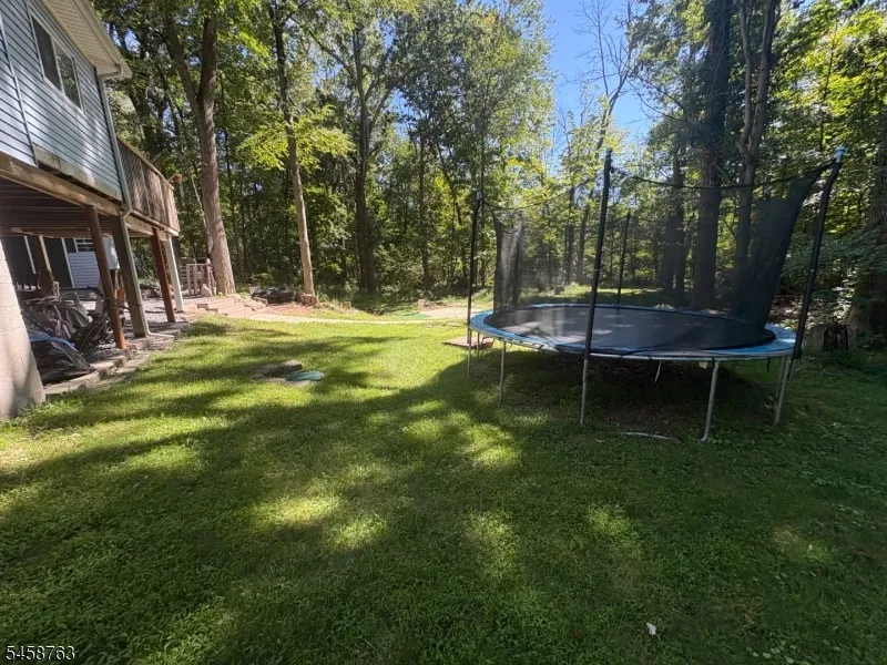 65 Upper Lake Dr Wantage, NJ 07461