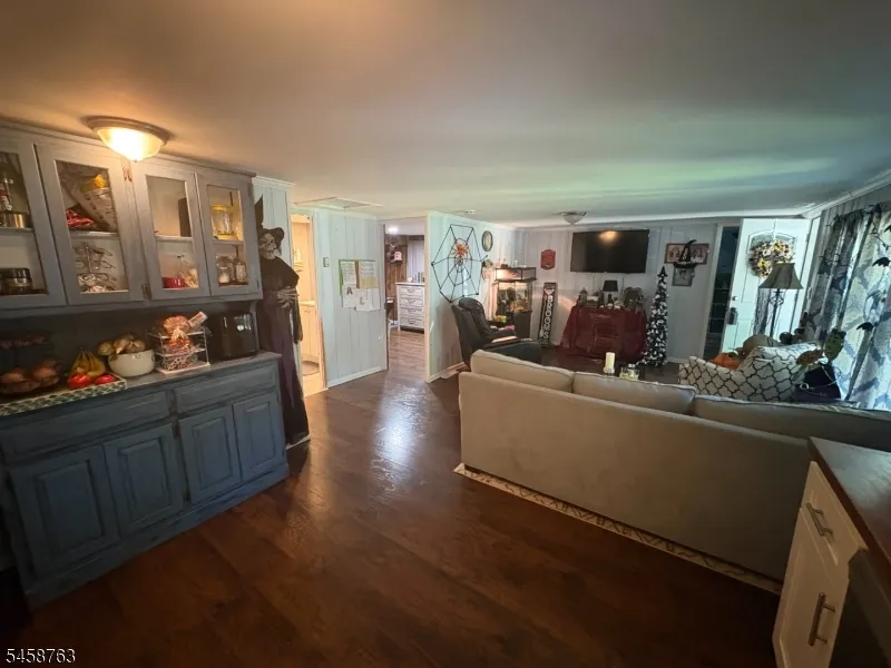 65 Upper Lake Dr Wantage, NJ 07461