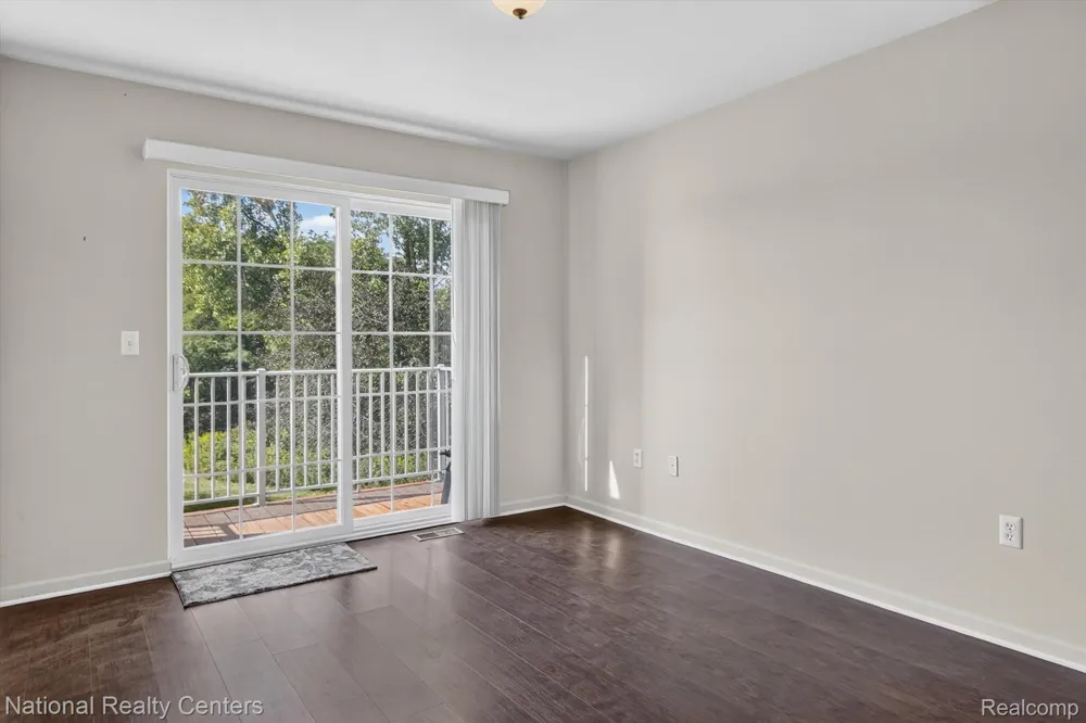28190 Oakmonte Circle E Lyon Charter Township, MI 48165