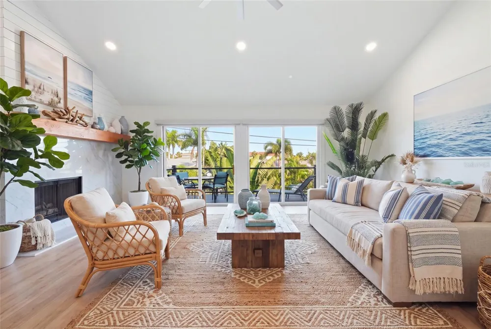 6796 SARASEA CIRCLE #3 Sarasota, FL 34242