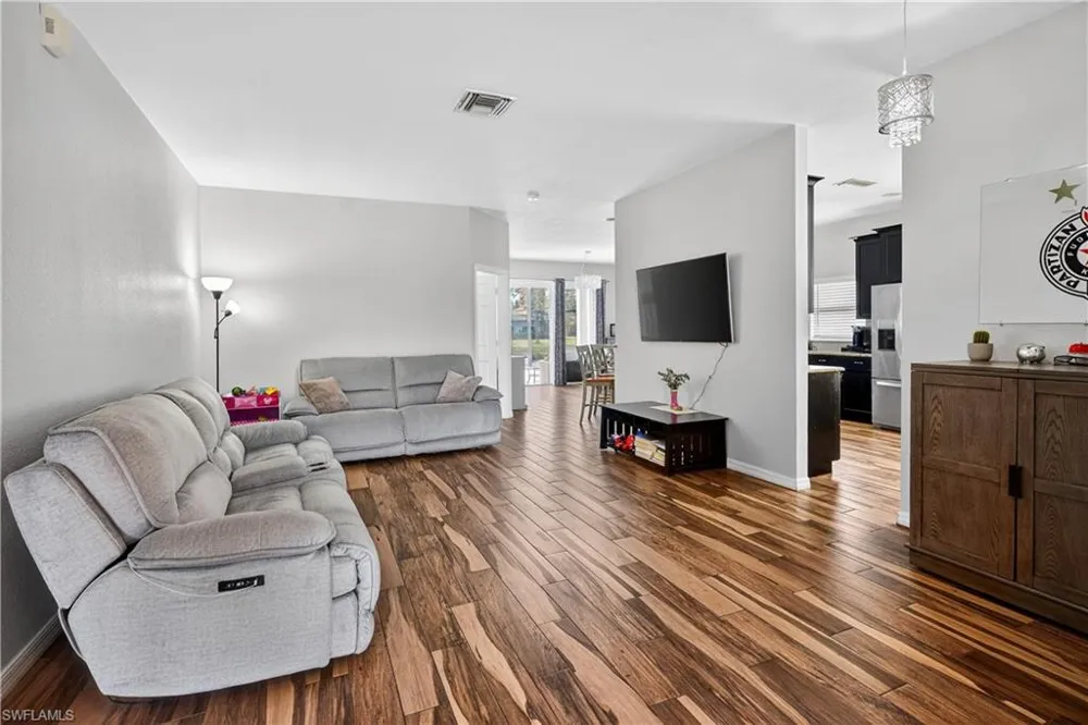 9689 Pineapple Preserve Court Fort Myers, FL 33908