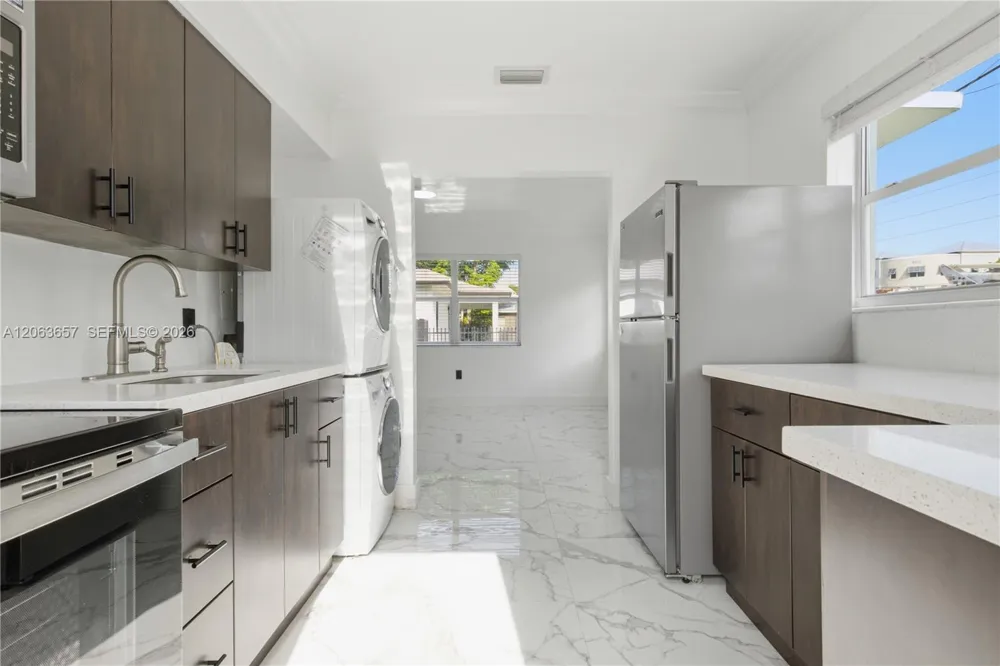 6053 SW 63rd Ter #0 South Miami, FL 33143