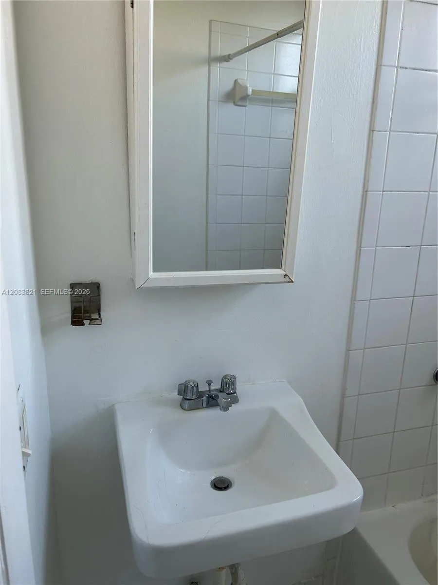 1615 Pennsylvania Ave #29 Miami Beach, FL 33139