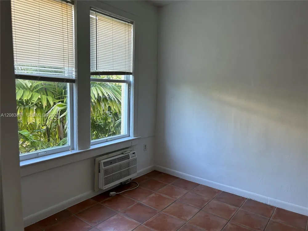 1615 Pennsylvania Ave #29 Miami Beach, FL 33139
