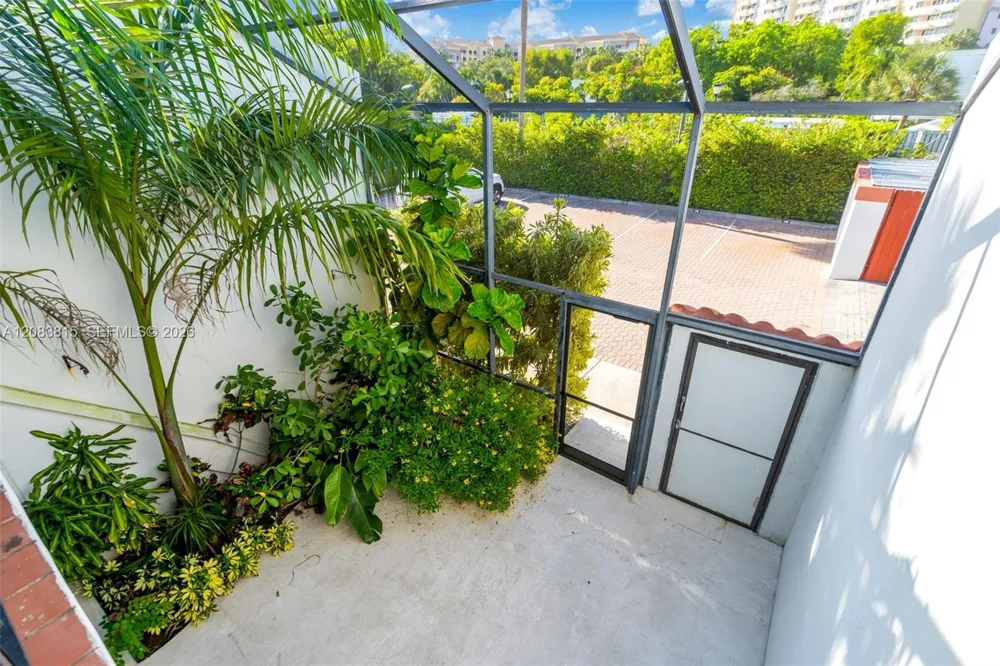 Address Not Shown Key Biscayne, FL 33149