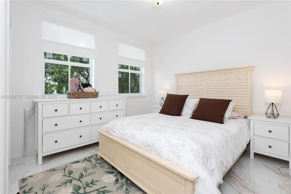 5470 NW 107th Ave #801 Doral, FL 33178