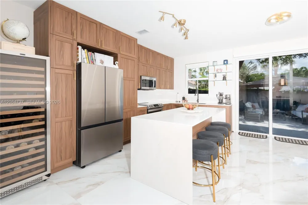 5470 NW 107th Ave #801 Doral, FL 33178