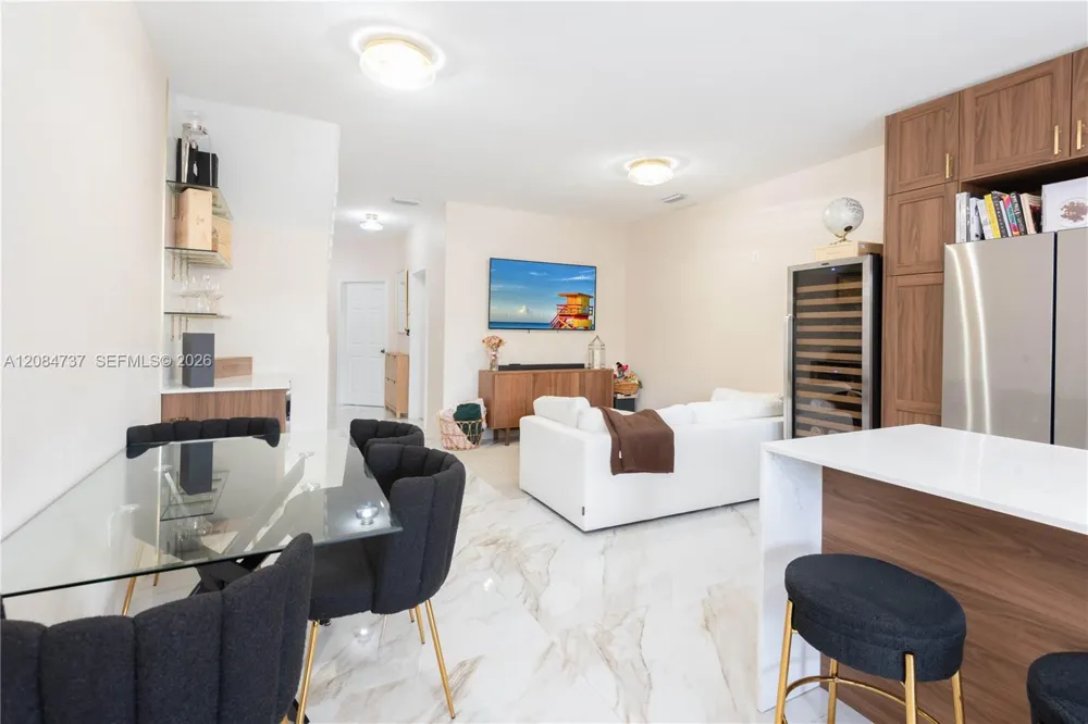 5470 NW 107th Ave #801 Doral, FL 33178